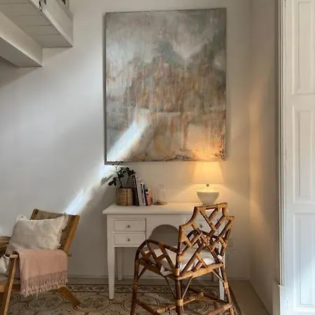 Artist With Private Roof Terrace * Floriana