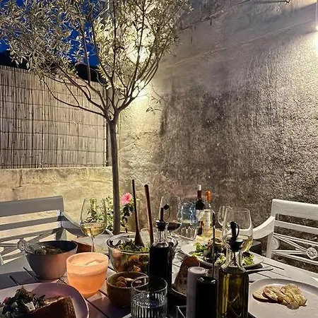 Apartment Artist With Private Roof Terrace