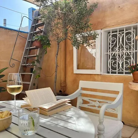 Artist With Private Roof Terrace * Il-Furjana
