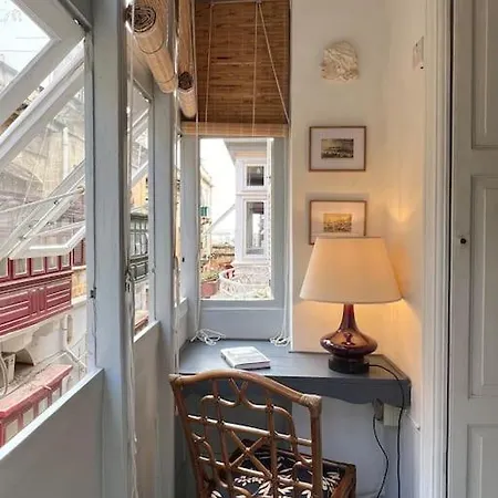 Artist With Private Roof Terrace